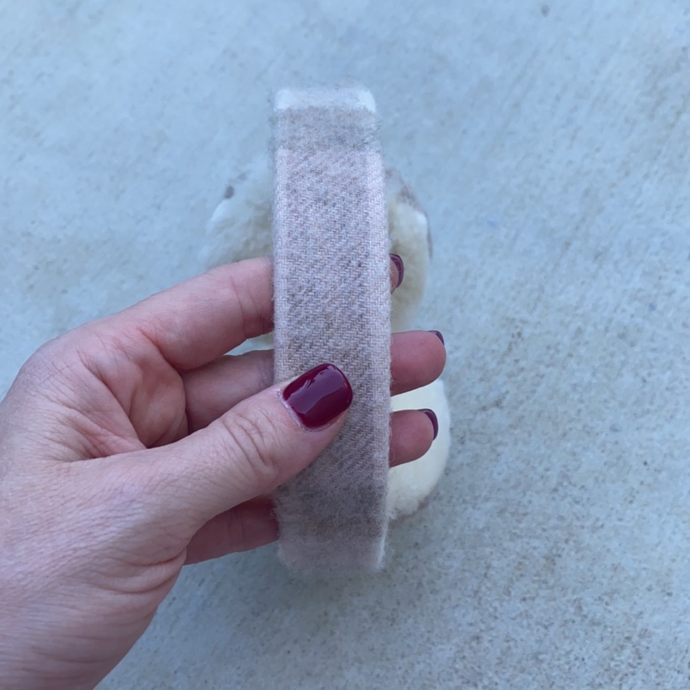 Burberry Plaids Cashmere Ear Muffs - Picture 8 of 8